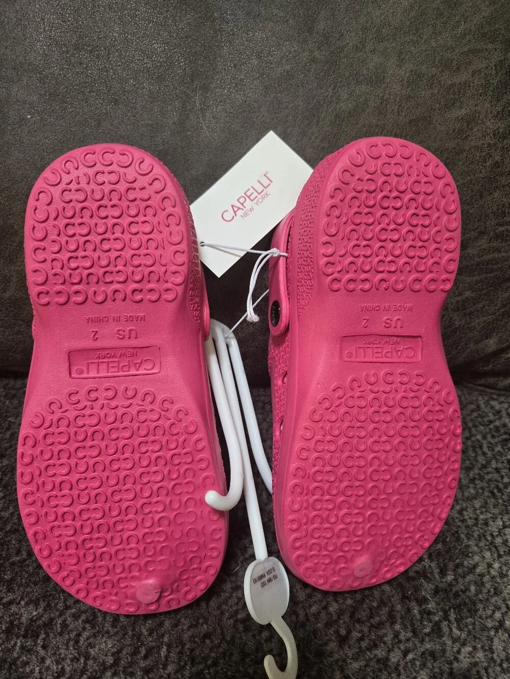 CROC style Kids Bright Pink Clog  NWT with Heart & Rainbow Jibbitz